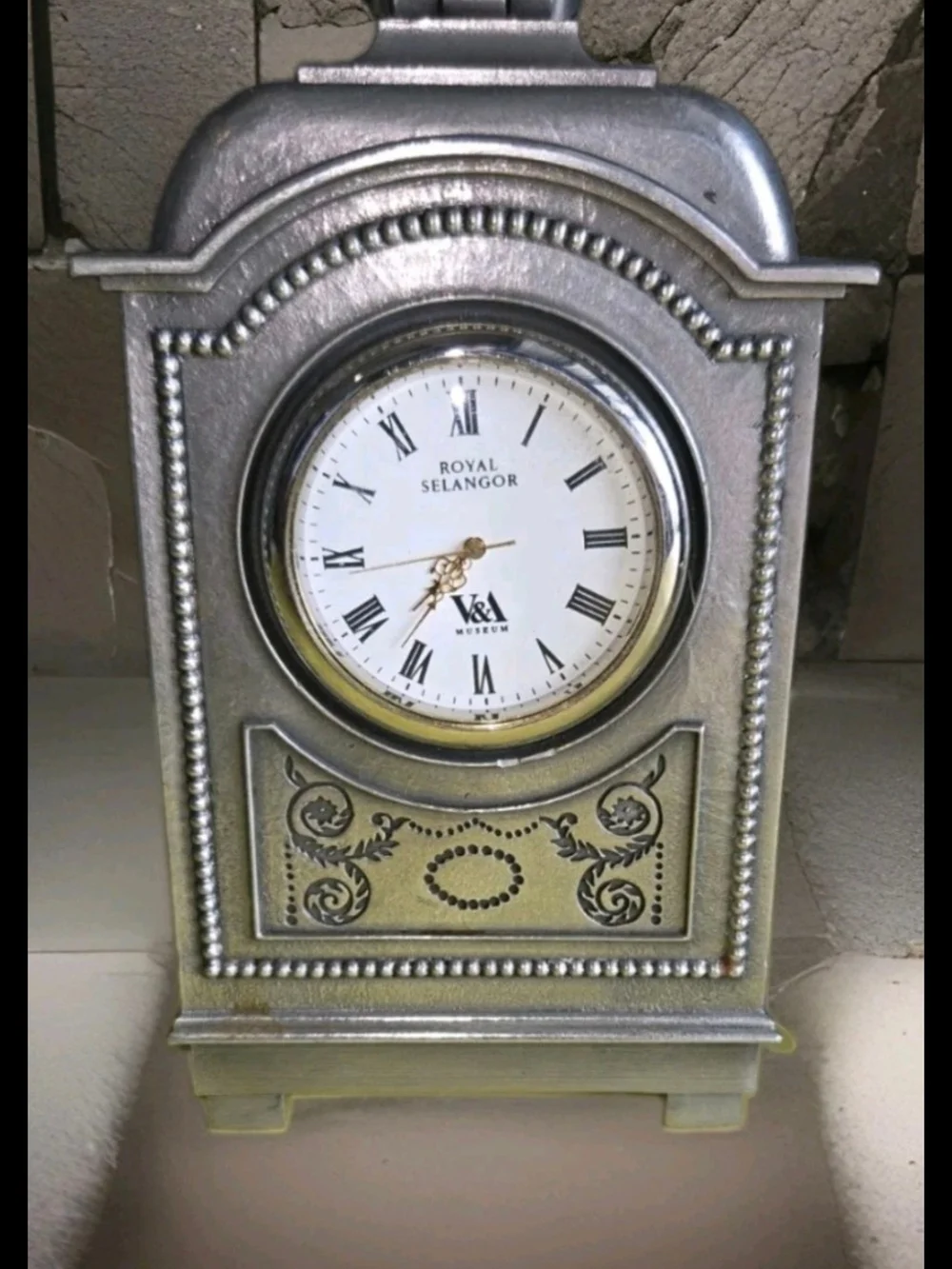 Beautiful Royal Selangor Hand Finished Functional Pewter Carriage Table Clock